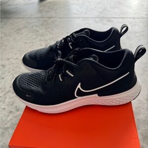 NIKE Brand New React Miler II - Women’s US Size 8.5